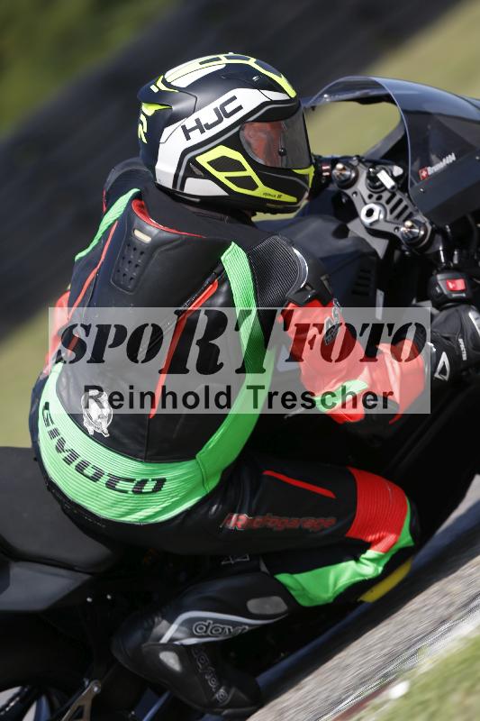 /45 10.08.2025 Plüss Moto Sport ADR/Freies Fahren/404